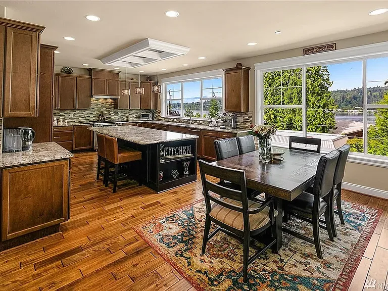 2829 W Lake Sammamish Pkwy NE — Photo 16