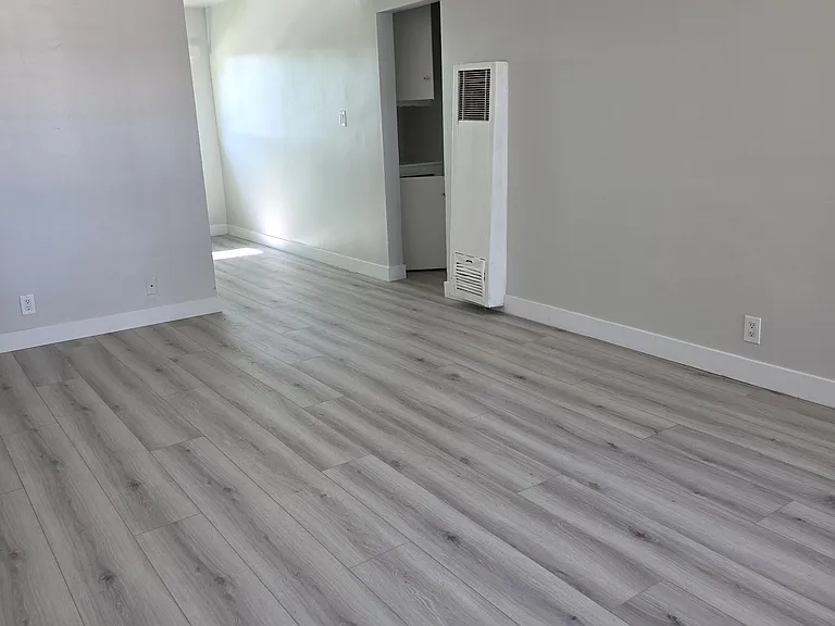 135 E Wakefield Ave #1 — Photo 1