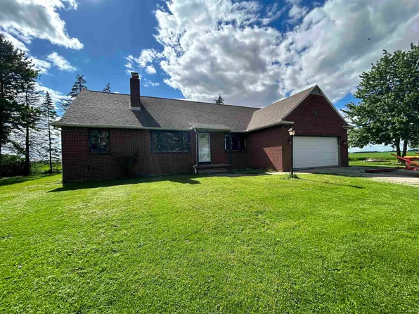 11496 Lipp Hwy, Ottawa Lake, MI 49267