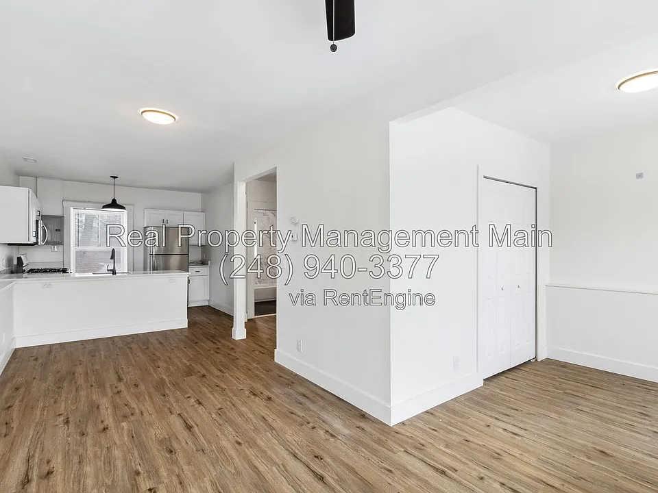 1612 Bagley St #2