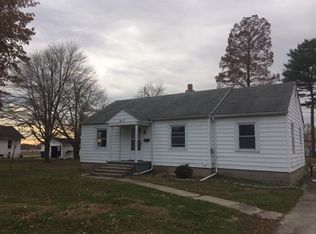 1617 S Cross St, Robinson, IL 62454