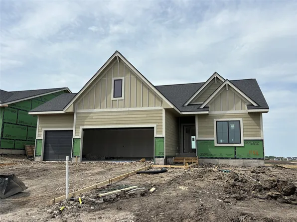 1133 SW 18th Ct, Grimes, IA 50111