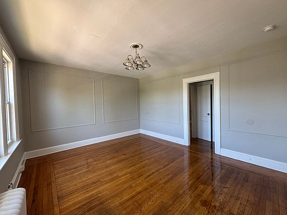 3rd image of 92 Main St #Bd