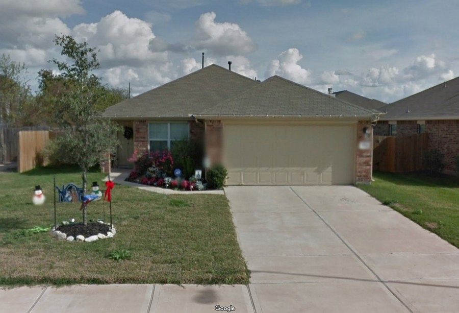 1st image of 934 La Hacienda Dr
