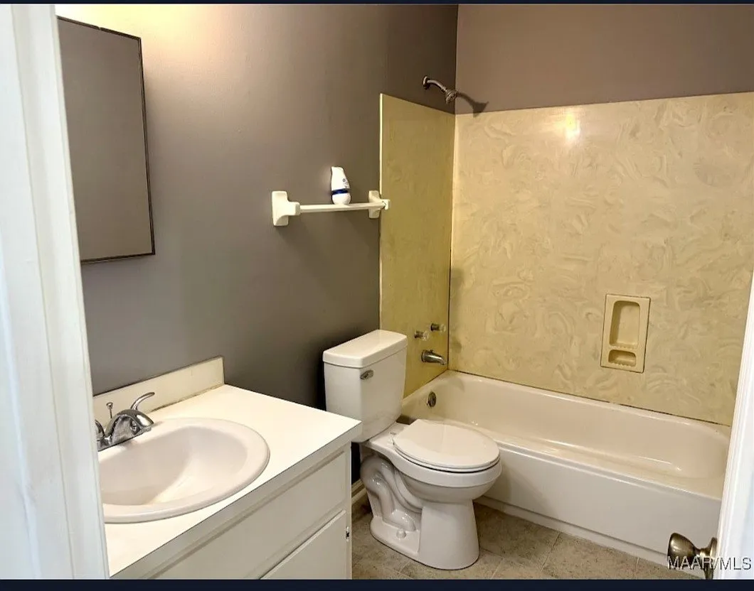 3 bed, 1265 sqft, $1,250 — Photo 3