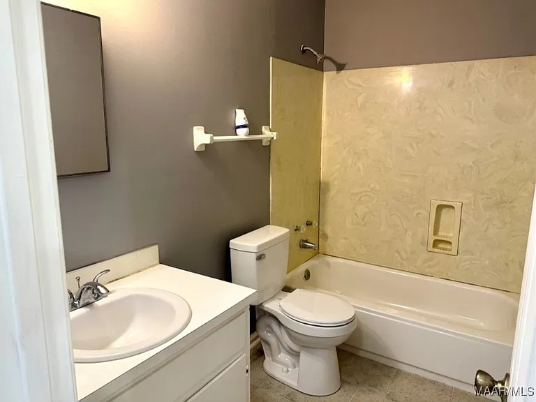 1249 Seth Johnson Dr — Photo 3