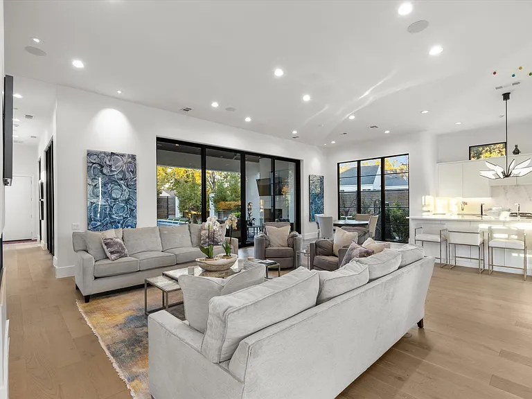 3771 Almazan Dr — Photo 12