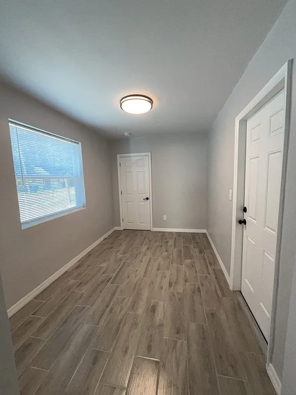 2 bed, 2.0 bath, 796 sqft, $1,599 — Photo 3