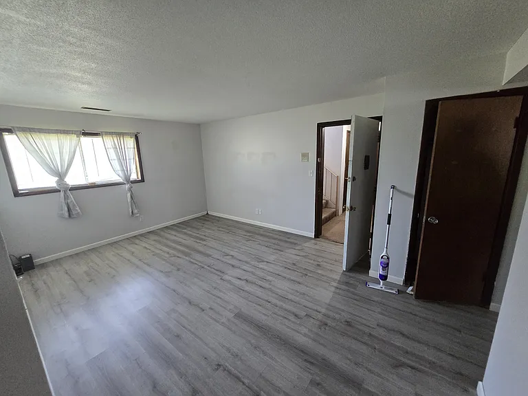 1508 E D St — Photo 4