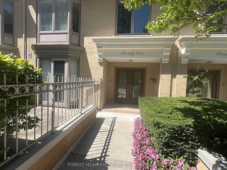 21 Lower Village Gate — Photo 1