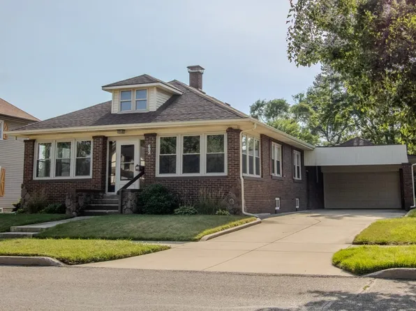 603 S Main St, Knox, IN 46534