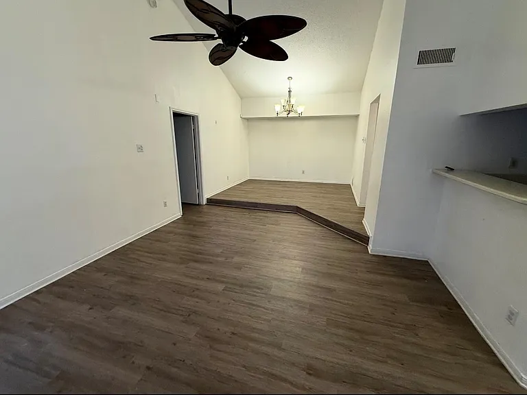 2610 Encina Dr #1 — Photo 13