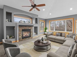 17973 Kincaid Cir, Lakeville, MN 55044