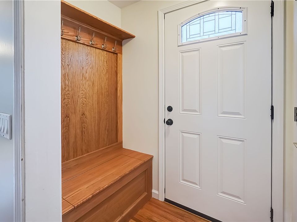 615 Tarrington Rd, Rochester, NY 14609 Zillow