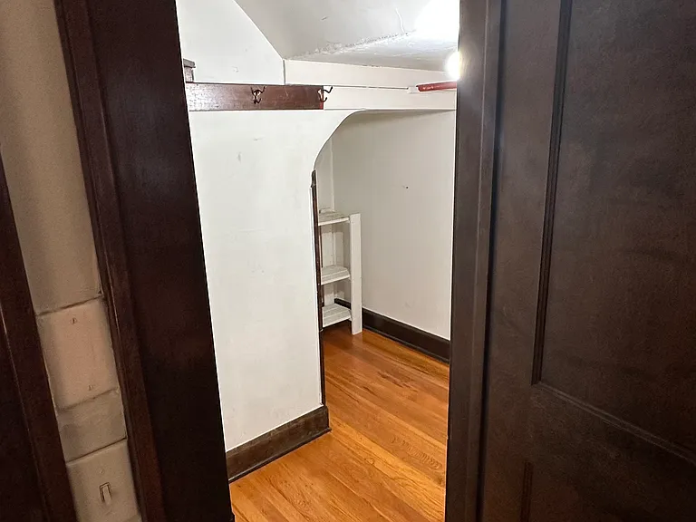 3345 Hennepin Ave #1 — Photo 8