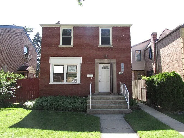 5744 S New England Ave photo 1