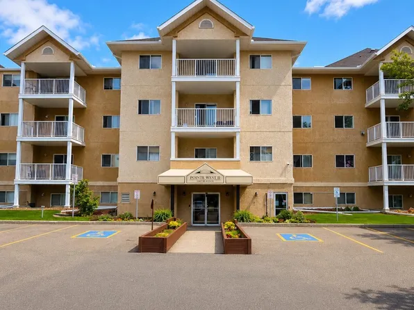 17467 98a Ave NW #201, Edmonton, AB T5T 6E9