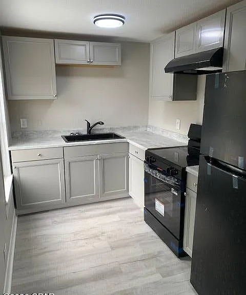332 N Center Ave #A — Photo 4