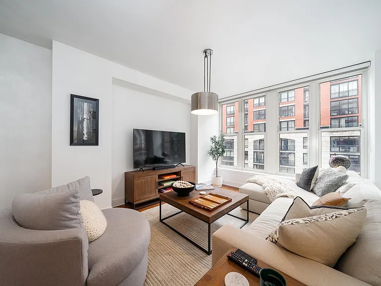 1125 Maxwell Ln #512 — Photo 4