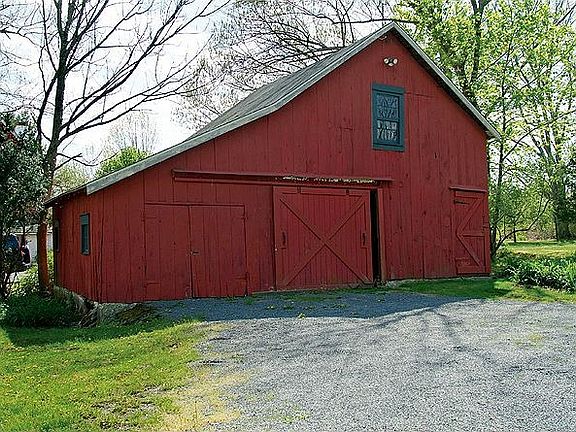 c1810 Barn