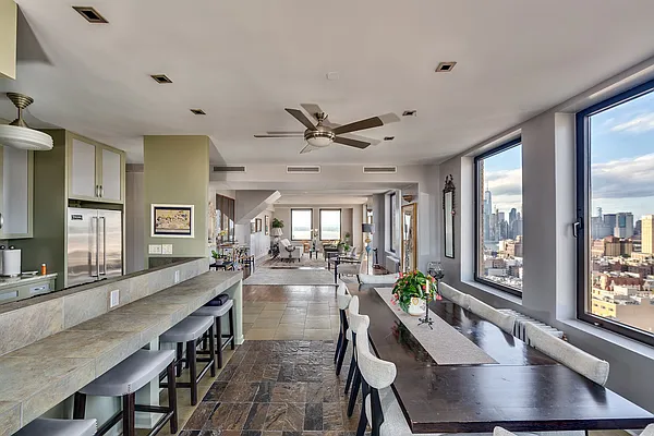 Sold by The Bamberger Group | media 28