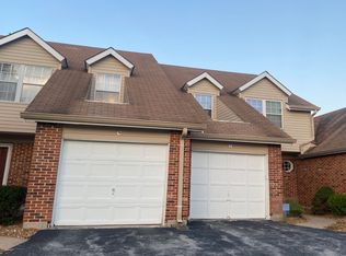 3718 Candlewyck Club Dr APT B, Florissant, MO 63034