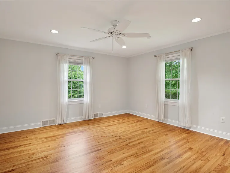 432 Webb Rd — Photo 21