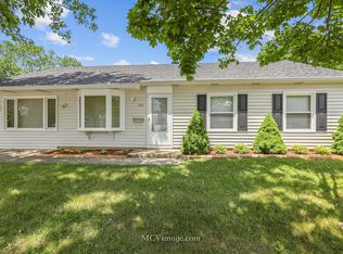 426 Rambler Ln, Streamwood, IL 60107