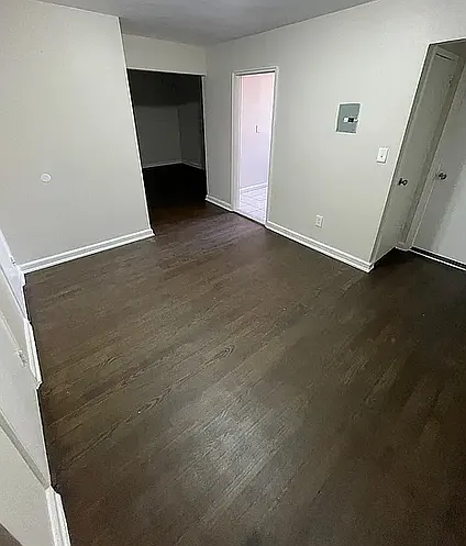 107 Chancellor Ave — Photo 3