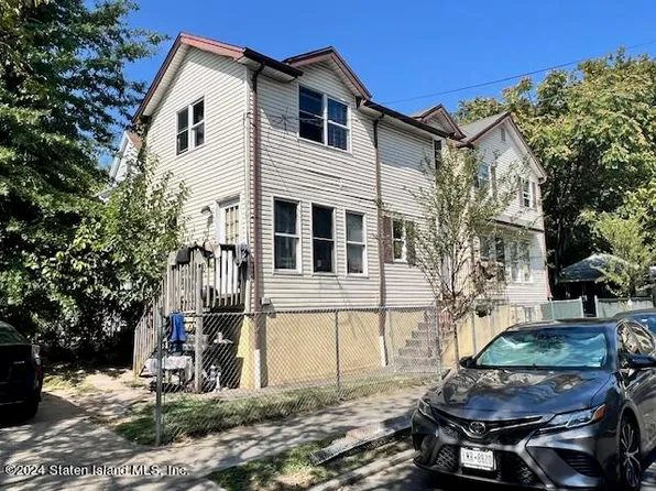 4 Crittenden Pl, Staten Island, NY 10302