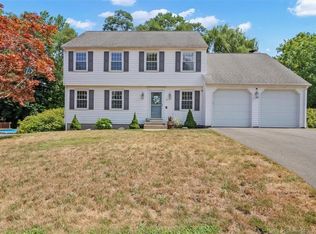 8 Kristen Dr, Portland, CT 06480