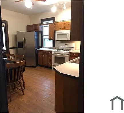 813 10th St — Photo 2