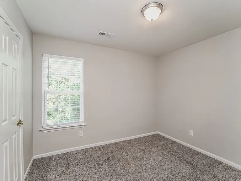 8819 Twisted Pine Dr — Photo 10