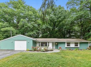16 Burning Tree Ln, Chelmsford, MA 01824