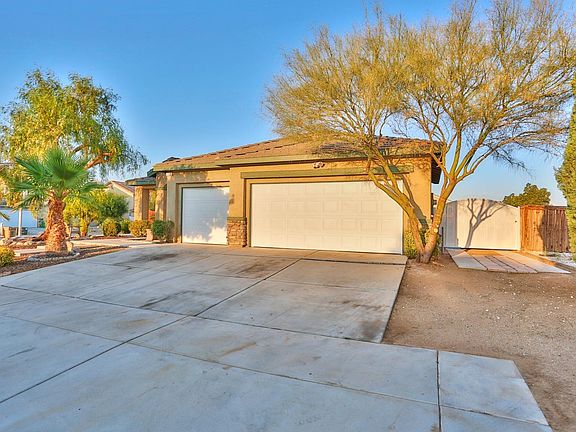 3rd image of 9113 Goldenrod Ct