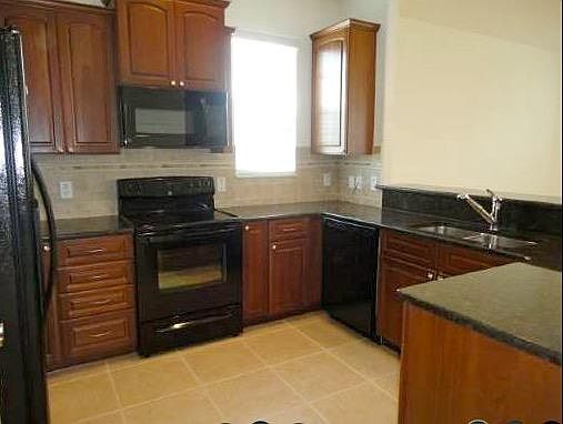 4th image of 120 Plano Ct
