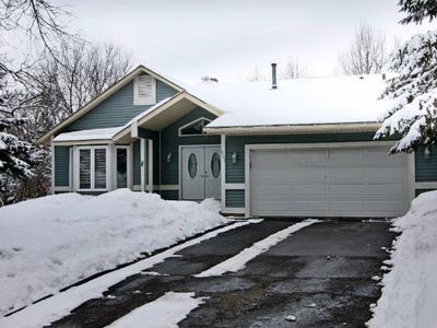 9391 Newcastle Rd, Woodbury, MN, 55125