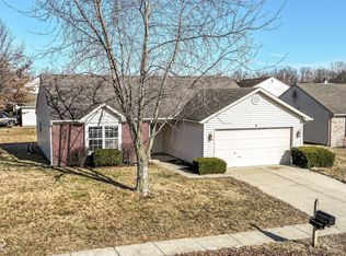 883 Hollowood Ln, Avon, IN 46123