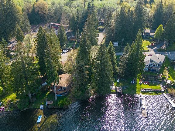 2nd image of 456 W Lake Samish Drive