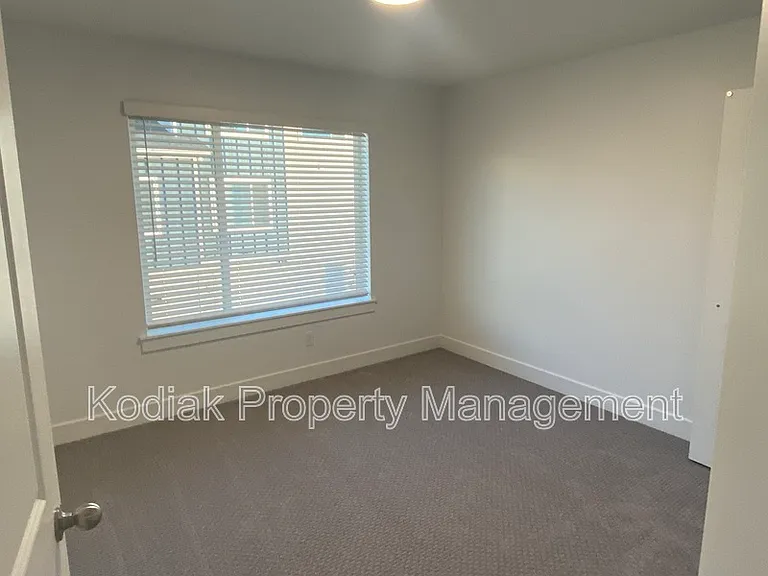 1087 N 1840 W — Photo 15