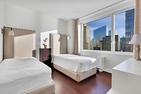 Sold by Compass | media 28