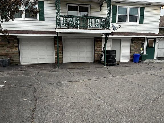 2nd image of 307 Main St