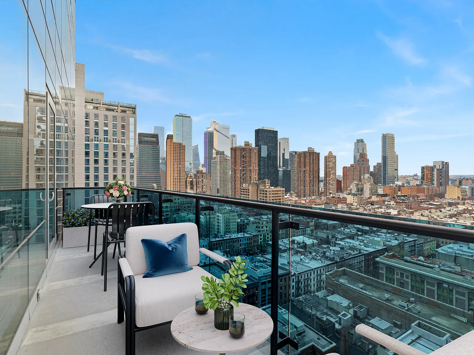 306 West 48th Street — Photo 2
