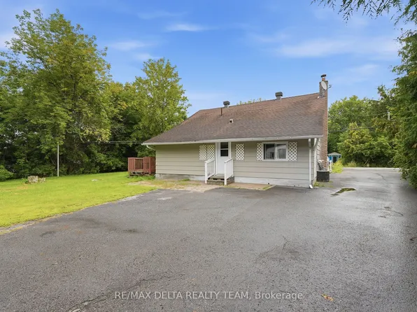 2604 Mer Bleue Rd, Ottawa, ON K4B 1H9