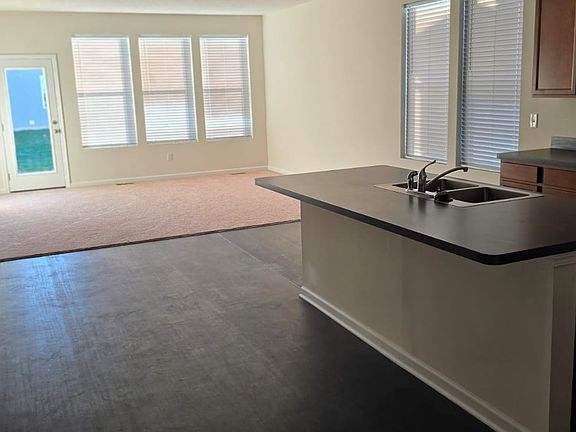 4th image of 6293 Lattuga Dr