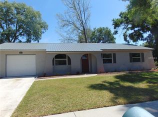 909 Silver Ridge Way, Valrico, FL 33594