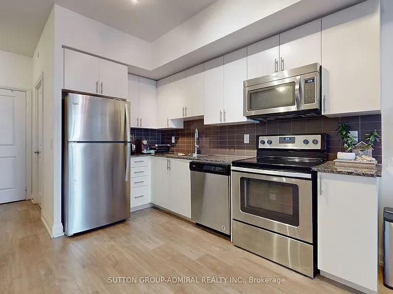 7890 Bathurst St #1703 — Photo 13