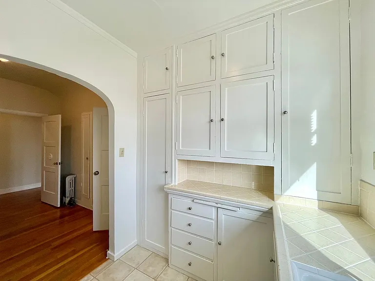 3255 Broderick St #7 — Photo 15