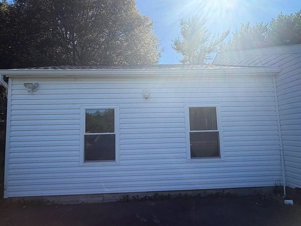 Pinecrest Rd, Herndon — Photo 2