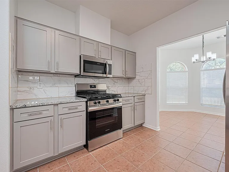 12230 Hawthorne Hill Cir — Photo 10